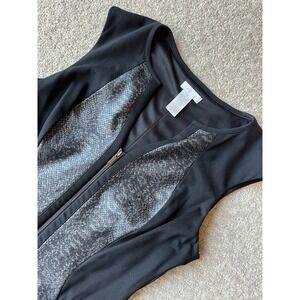 CACHE  Stretch Sleeveless Zip front Snake Sheath Black Dress 10‎ V Neck Body Con